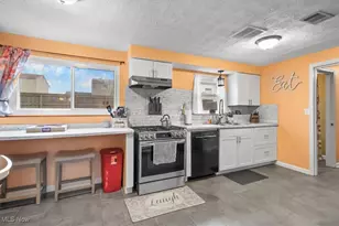 4721 Andover Ave, Lorain, OH 44055 - Photo 14