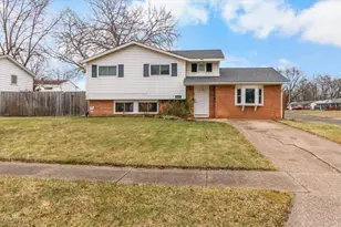 4721 Andover Ave, Lorain, OH 44055 - Photo 2