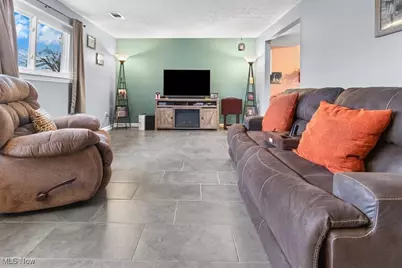 4721 Andover Avenue, Lorain, OH 44055 - Photo 10