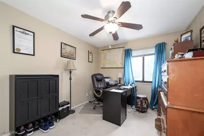 864 Kirkwall Drive, Akron, OH 44321 - Photo 16