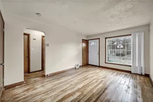 10213 Dove Ave, Loveland, OH 44105 - Photo 6