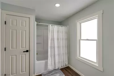 3895 Swallen Avenue, Louisville, OH 44641 - Photo 32