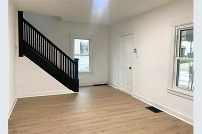 1711 Manhattan, Youngstown, OH 44509 - Photo 8