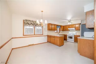 3990 Claridge Dr, Austintown, OH 44511 - Photo 14