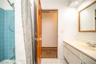 3990 Claridge Dr, Austintown, OH 44511 - Photo 32