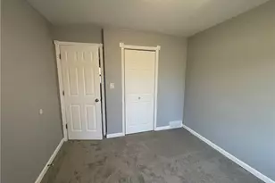 8428 Ridge Rd, North Royalton, OH 44133 - Photo 10