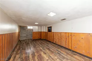 464 E 250th St, Euclid, OH 44132 - Photo 30