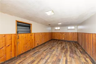 464 E 250th St, Euclid, OH 44132 - Photo 28