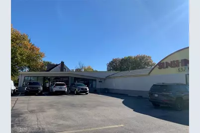 4471 Rocky River Drive, Loveland, OH 44135 - Photo 2