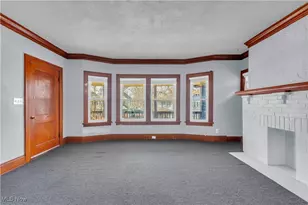 917 Helmsdale Rd, Cleveland Heights, OH 44112 - Photo 6