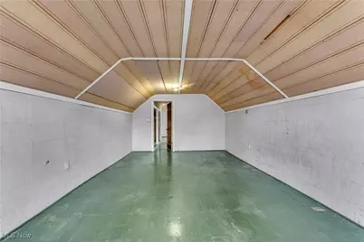 917 Helmsdale Road #2/UP, Cleveland Heights, OH 44112 - Photo 22