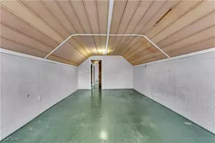 917 Helmsdale Rd, Cleveland Heights, OH 44112 - Photo 22