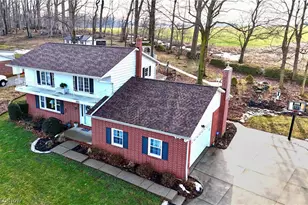 1005 Heatherwood Ln, Orrville, OH 44667 - Photo 2