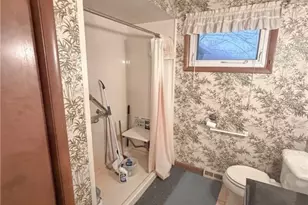 594 Center St W, Warren, OH 44481 - Photo 6