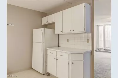 2331 E Market #122, Akron, OH 44312 - Photo 8