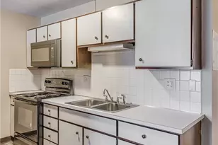 2331 E Market St, Akron, OH 44312 - Photo 6