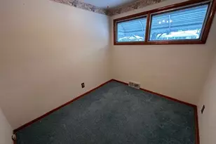 350 Beebe Ave, Elyria, OH 44035 - Photo 14