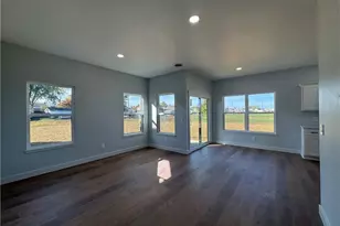 597 S 12th St, Coshocton, OH 43812 - Photo 8