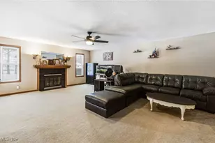 1244 Cross Dr, Austintown, OH 44515 - Photo 8