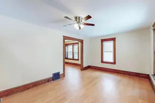 941 Hunt St, Akron, OH 44306 - Photo 4