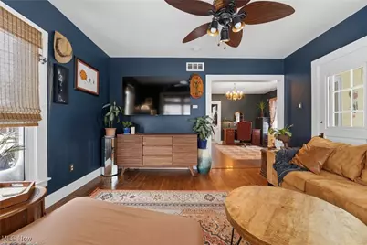 234 N Hambden Street, Chardon, OH 44024 - Photo 4