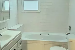 10803 Detroit Ave, Loveland, OH 44102 - Photo 12