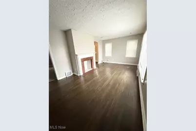 994 Yellowstone Avenue, Cleveland Heights, OH 44121 - Photo 2