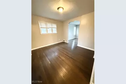 994 Yellowstone Avenue, Cleveland Heights, OH 44121 - Photo 6