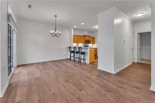 24 Hunters Woods Blvd, Canfield, OH 44406 - Photo 6