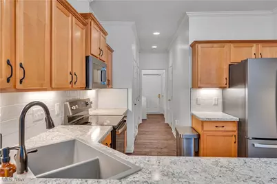24 Hunters Woods Boulevard #D, Canfield, OH 44406 - Photo 10