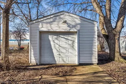 3992 E 26th Street #1/DN, Newburgh Heights, OH 44105 - Photo 18