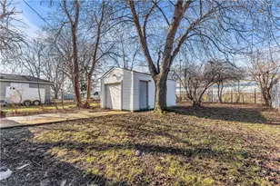 3992 E 26th St, Newburgh Heights, OH 44105 - Photo 18