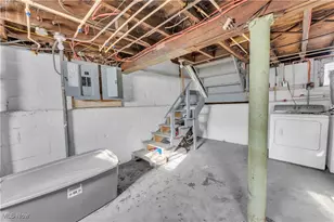 3992 E 26th St, Newburgh Heights, OH 44105 - Photo 16