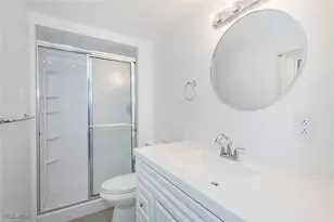 16860 Snyder Rd, Chagrin Falls, OH 44023 - Photo 26