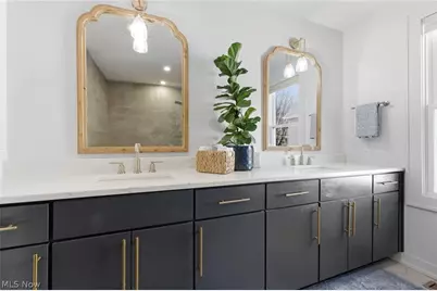 1304 W 76 Street, Loveland, OH 44102 - Photo 24