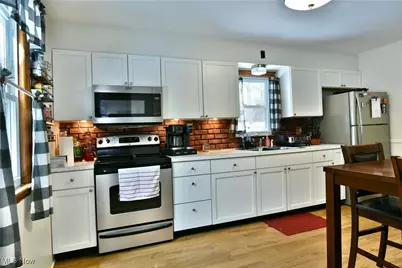 1722 Bradford Street NW, Warren, OH 44485 - Photo 22