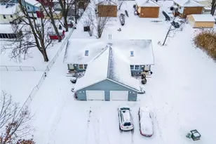 3921/3923 Huntmere Ave, Youngstown, OH 44515 - Photo 2