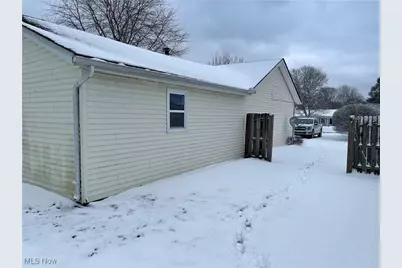 2376 Bay Meadow Street, Madison, OH 44057 - Photo 22