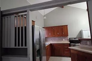 1373 Military Rd, Zanesville, OH 43701 - Photo 8