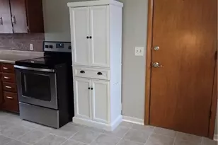 1373 Military Rd, Zanesville, OH 43701 - Photo 6