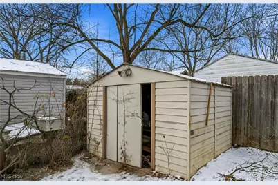 218 N Beverly Avenue, Austintown, OH 44515 - Photo 32