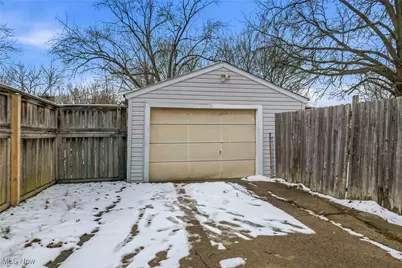 218 N Beverly Avenue, Austintown, OH 44515 - Photo 28