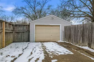 218 N Beverly Ave, Austintown, OH 44515 - Photo 28