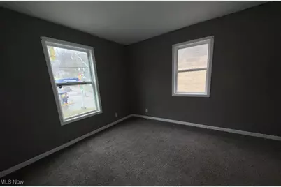 1135 Sharon Avenue, Zanesville, OH 43701 - Photo 6