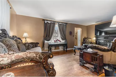 210 Davenport Avenue, Akron, OH 44312 - Photo 8