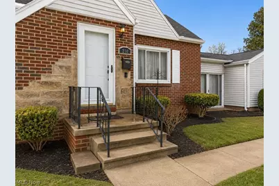 210 Davenport Avenue, Akron, OH 44312 - Photo 2