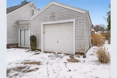 210 Davenport Avenue, Akron, OH 44312 - Photo 20