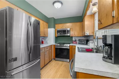 210 Davenport Avenue, Akron, OH 44312 - Photo 12