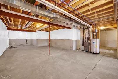 482 Meadow Trail SW, Hartville, OH 44632 - Photo 26