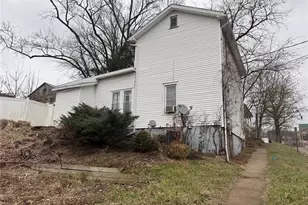 188 W Clinton St, Millersburg, OH 44654 - Photo 4